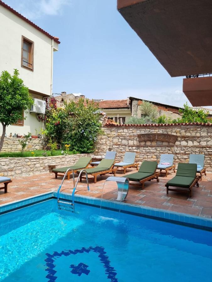 Sezgin Boutique Hotel Кушадаси Екстер'єр фото